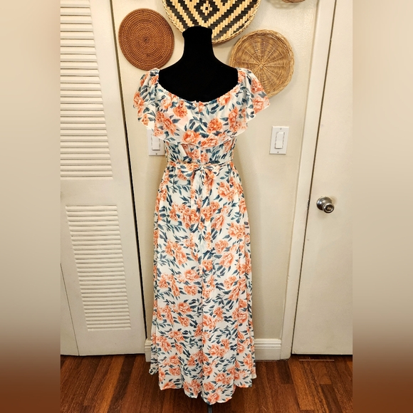LAST ONE! Off The Shoulder Floral Maxi Dress - Picture 10 of 12